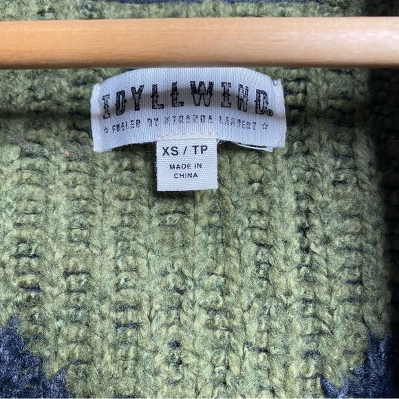 Idyllwind by Miranda Lambert SOFT Cardigan rodeo queen,Aztec,Southwestern Sz-XS - Picture 6 of 6